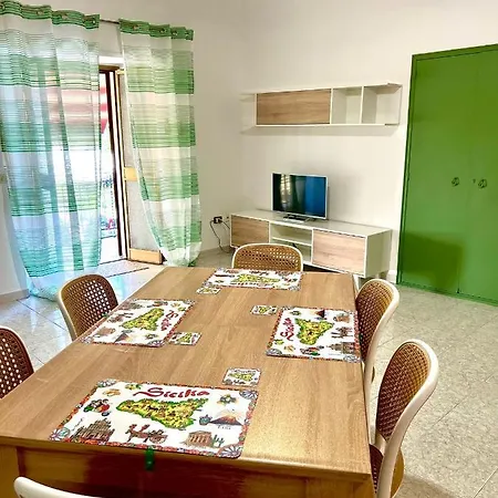 Casa vacanze Gira Vota E Furria