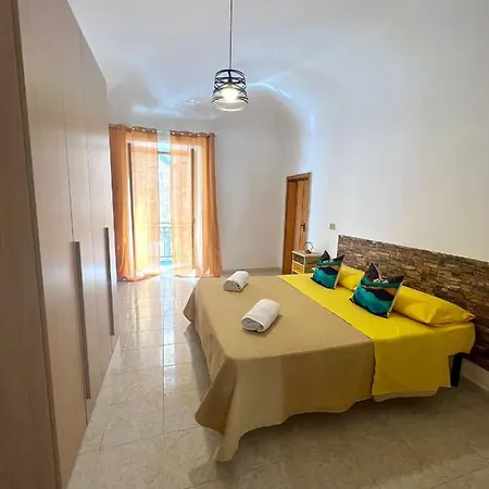 Gira Vota E Furria Санто-Стефано-ди-Камастра